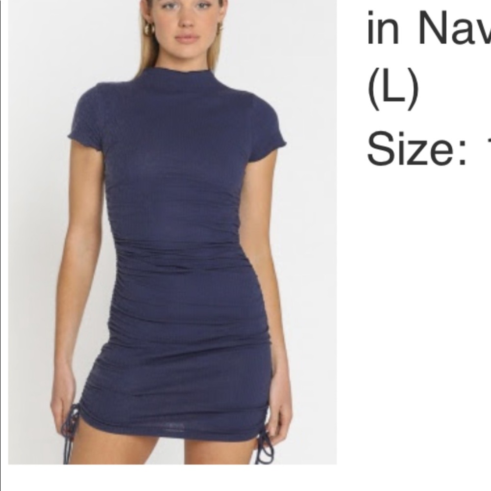 Showpo scrunch dress in navy absolutely beautiful